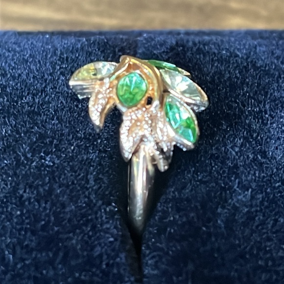 Vintage 1974 Avon Uranium Glass Green Rhinestone Leaf Lights Ring - Picture 5 of 7